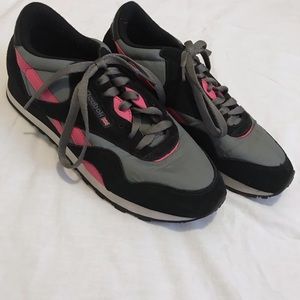 Reebok Walking Sneaker